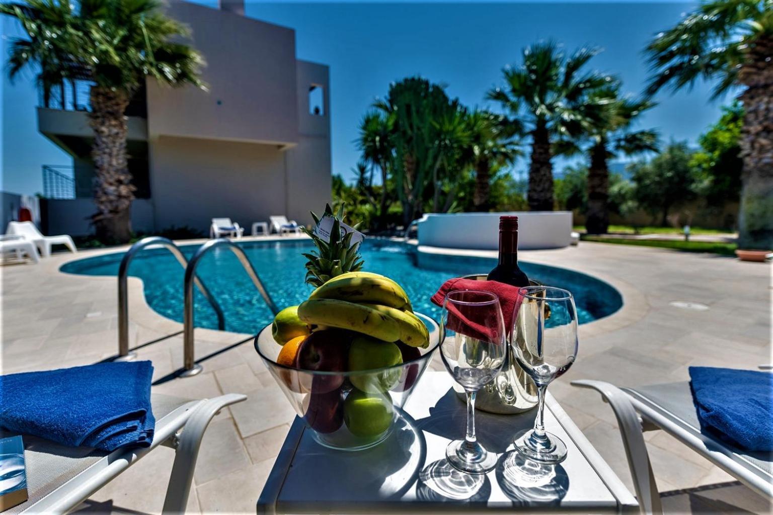 Xenos Villa 2 With A Private Pool,Near The Sea ตีกากี ภายนอก รูปภาพ